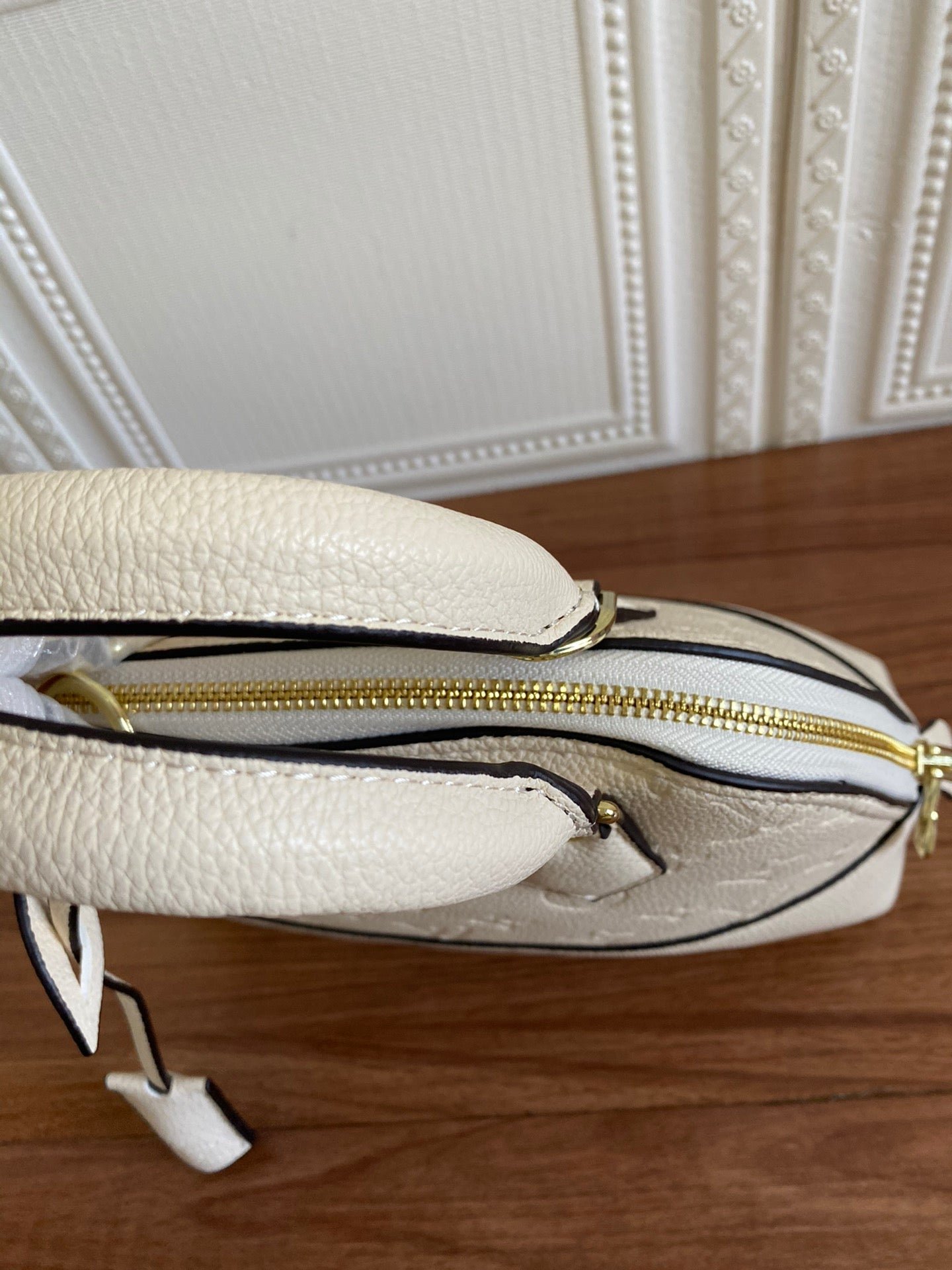 Bolso Alma BB Louis Vuitton - Imagen 6