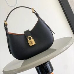 Bolso de hombro Low Key LOUIS VUITTON