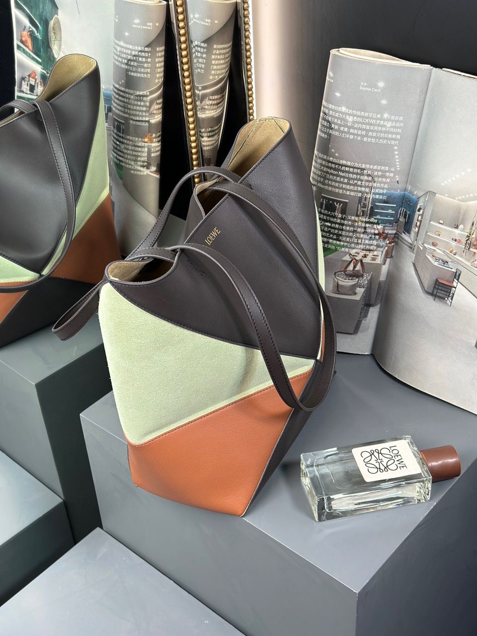 Bolso Puzzle Fold tote mediano Loewe - Imagen 5
