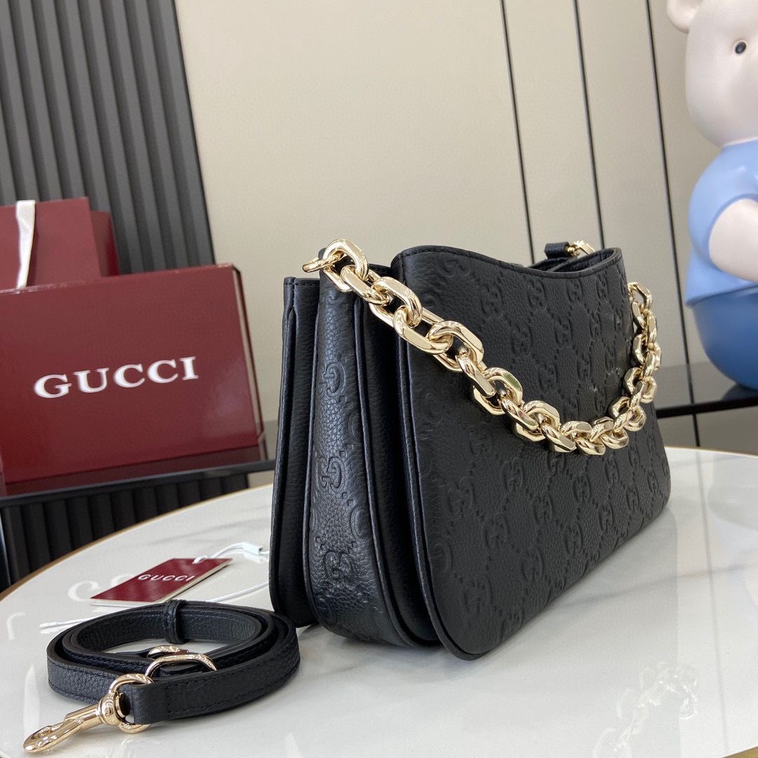 Minibolso de hombro GG Emblem Gucci - Imagen 2