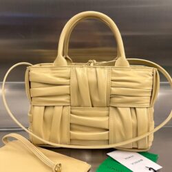 Bolso mini arco BOTTEGA VENETA
