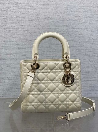 Bolso mediano Lady Dior DIOR