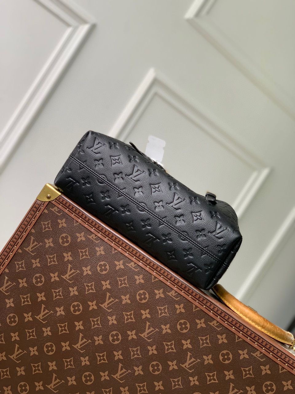 Bolso Babylone Tote PM Louis Vuitton (con chip) - Imagen 4