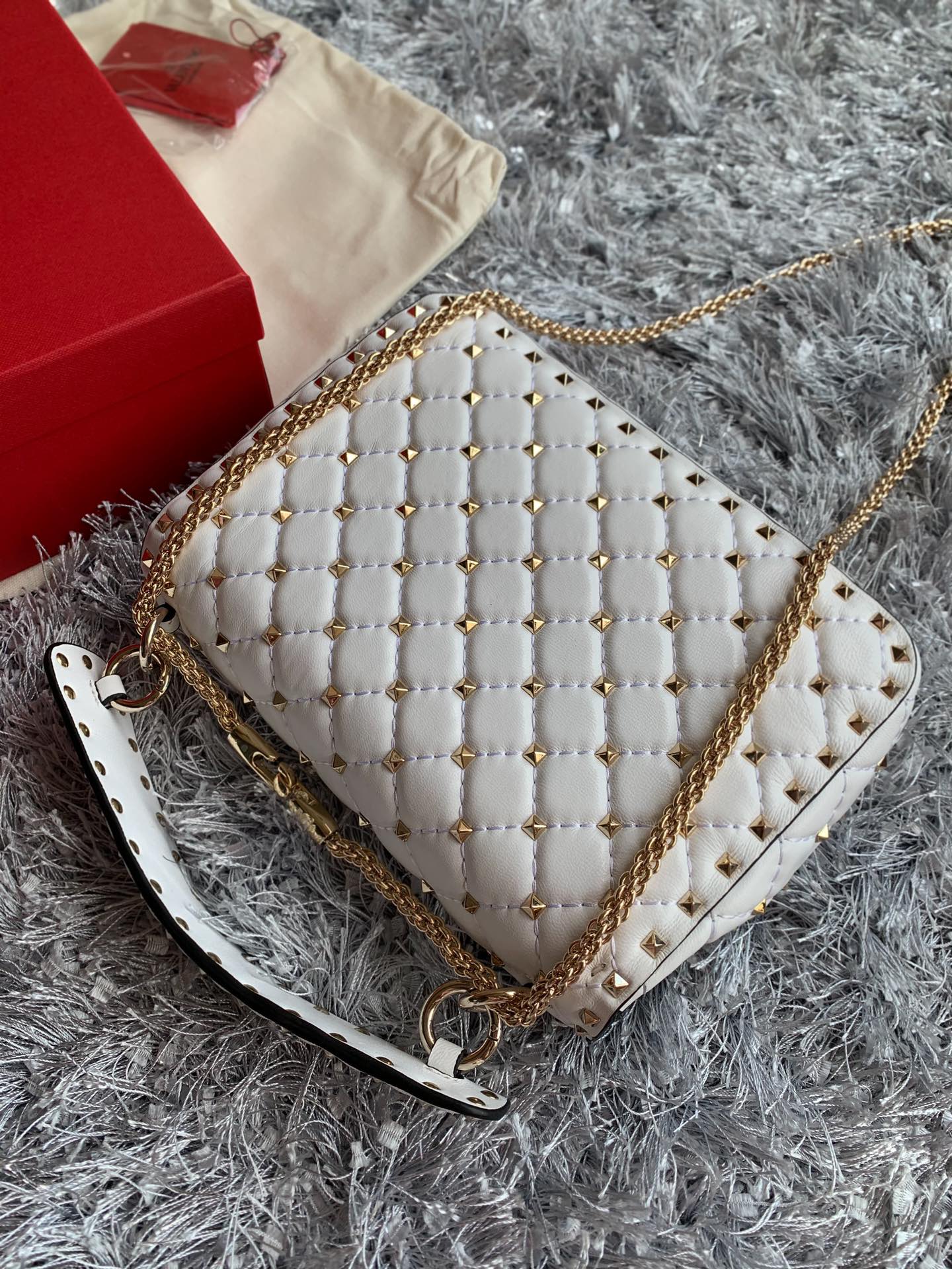 Bolso Mediano Rockstud Spike Valentino - Imagen 6