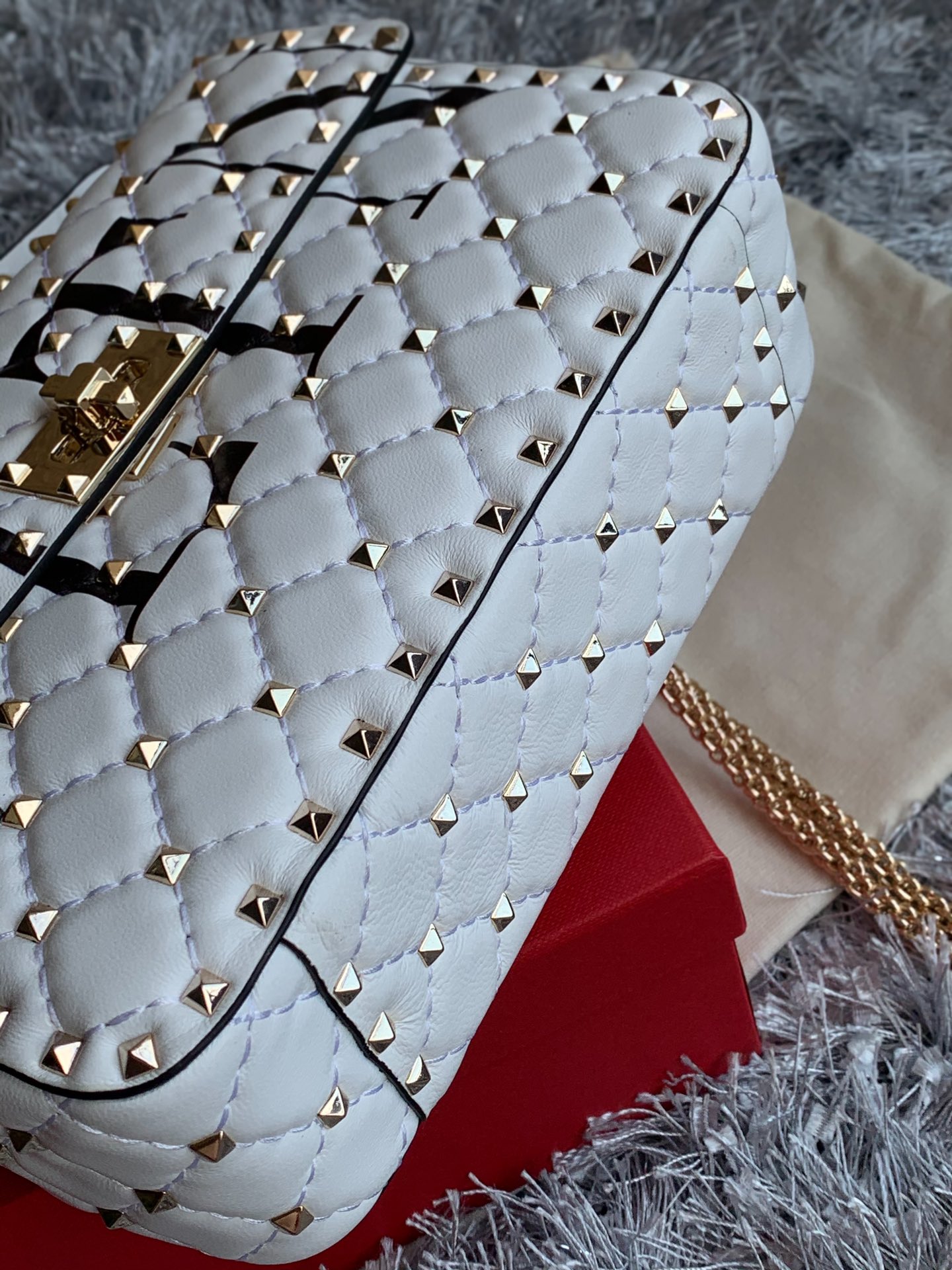 Bolso Mediano Rockstud Spike Valentino - Imagen 4