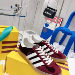 Zapatilla Gazelle adidas x Gucci