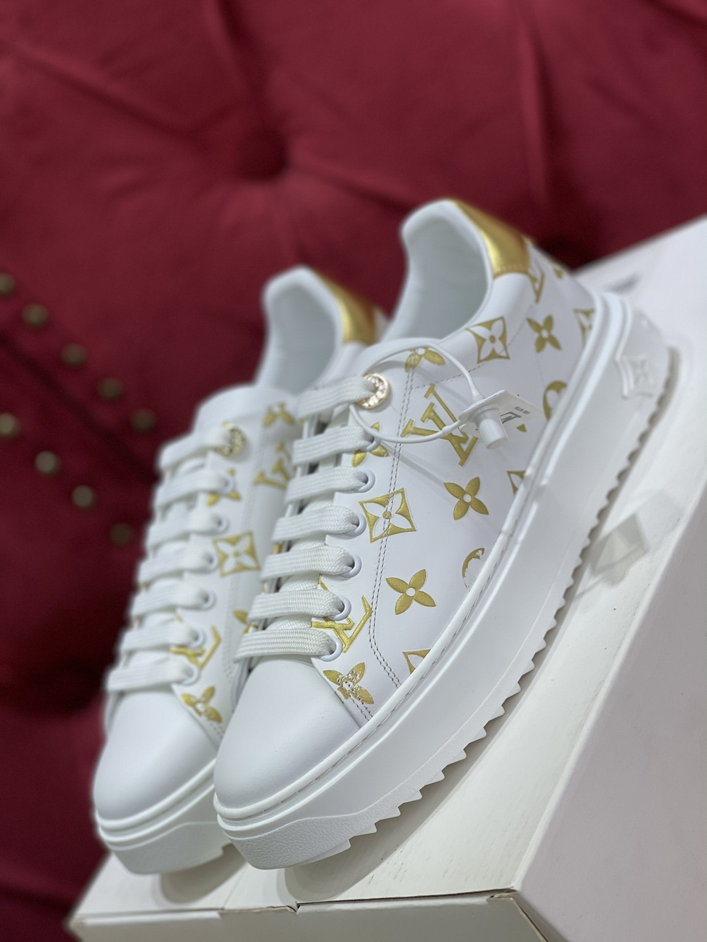 ZAPATILLA DEPORTIVA TIME OUT Louis Vuitton - Imagen 5
