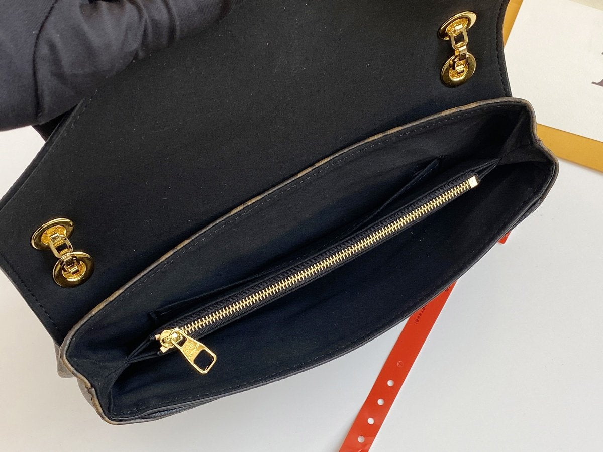 Bolso Pallas Chain Louis Vuitton - Imagen 9