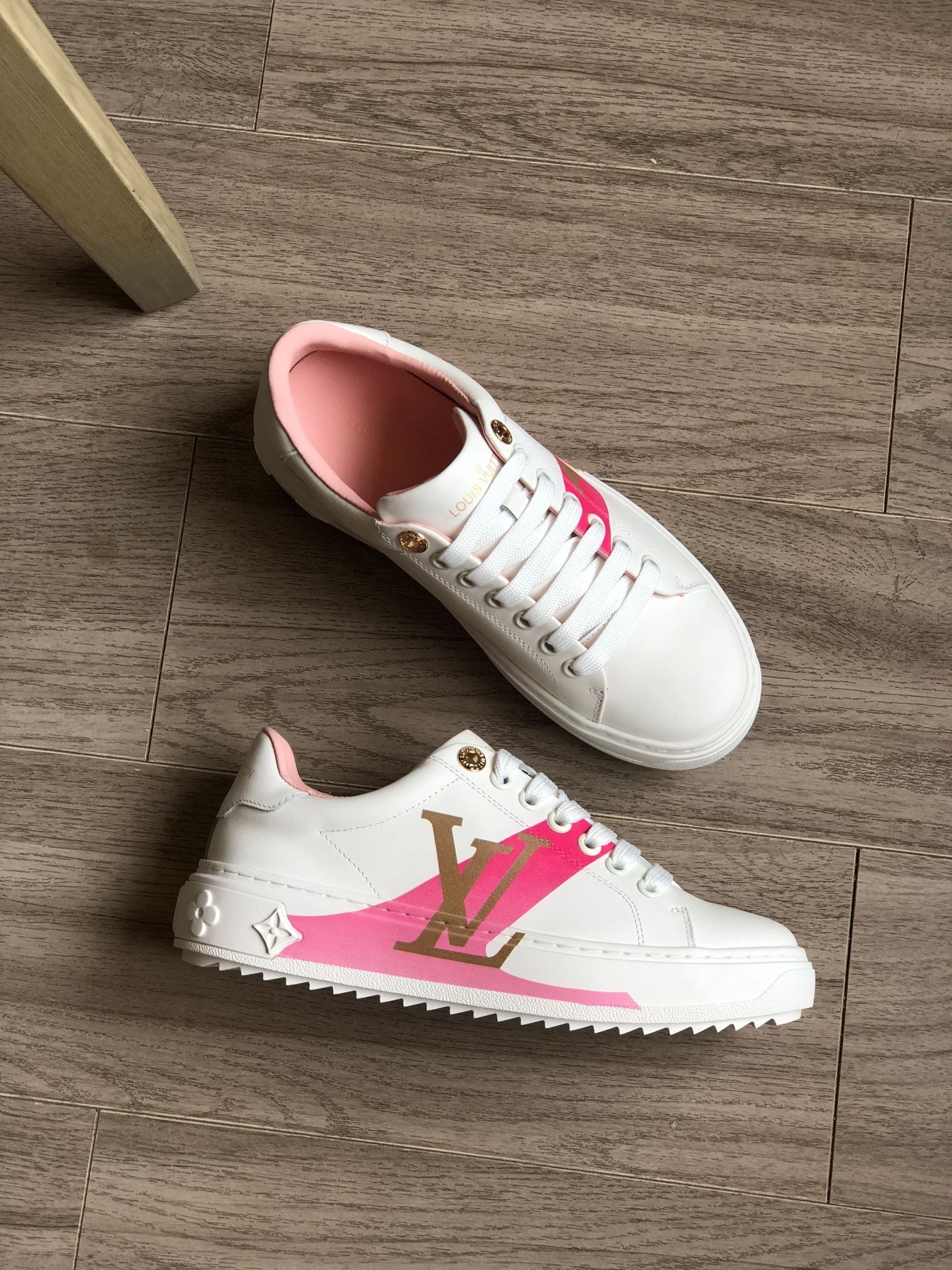 ZAPATILLA DEPORTIVA TIME OUT Louis Vuitton