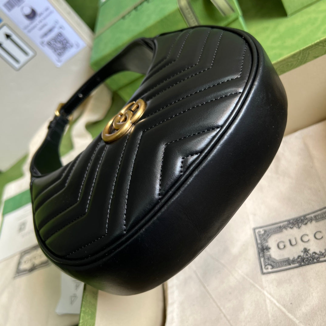 Minibolso con forma de media luna GG Marmont GUCCI - Imagen 4