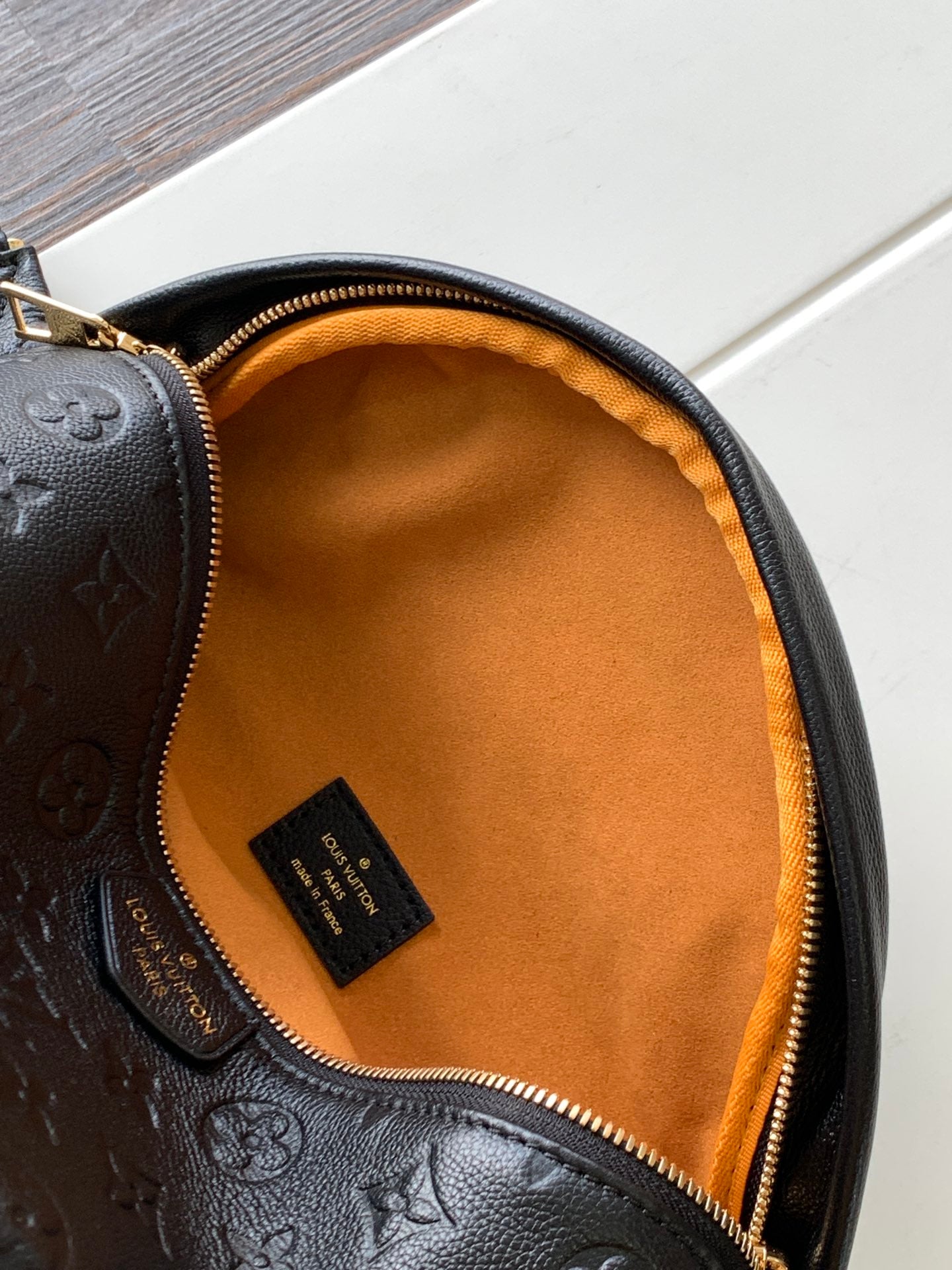 RIÑONERA Louis Vuitton - Imagen 8