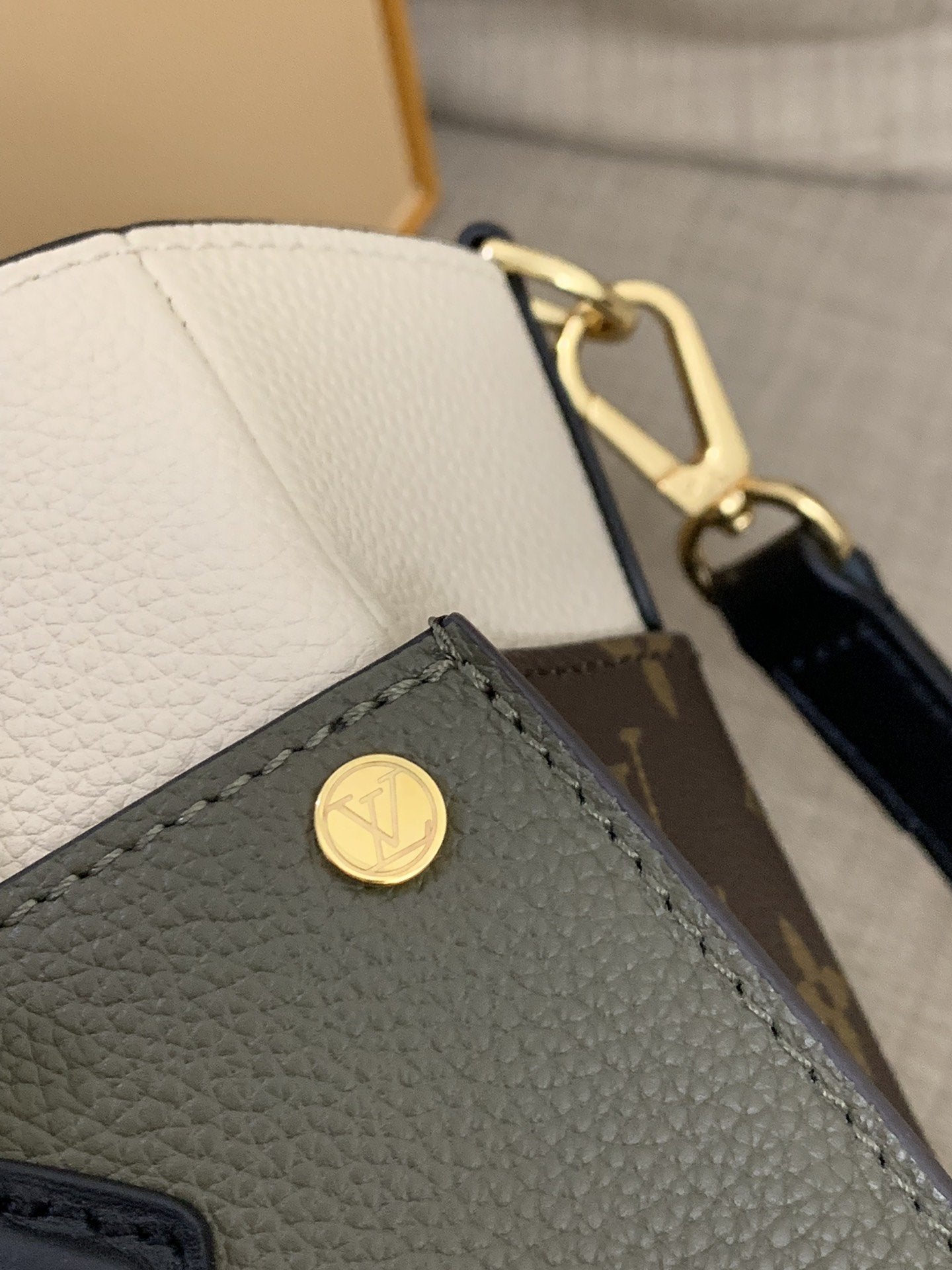 BOLSO ON MY SIDE Louis Vuitton - Imagen 5