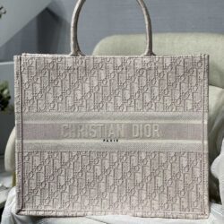BOOK TOTE DIOR