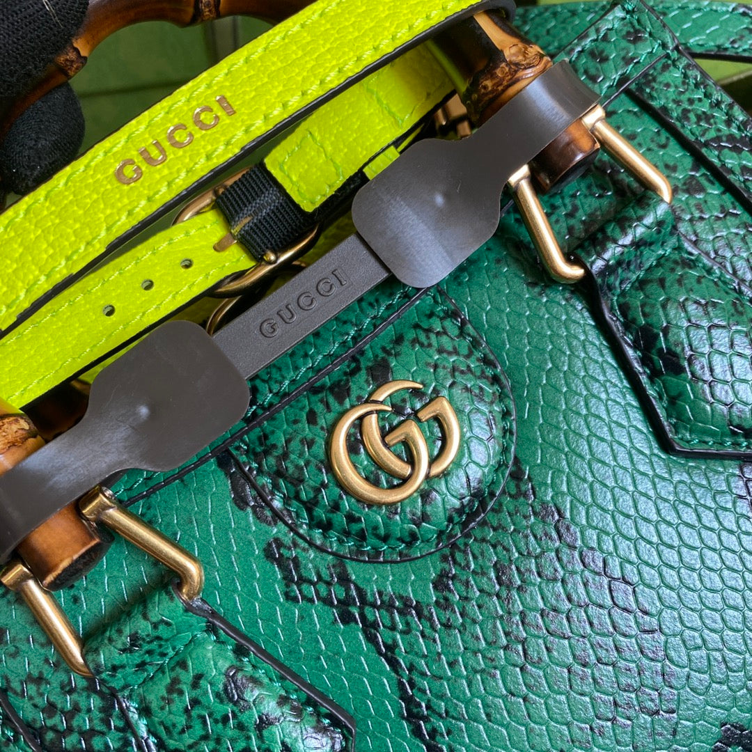 Minibolso tote de pitón Gucci Diana - Imagen 2