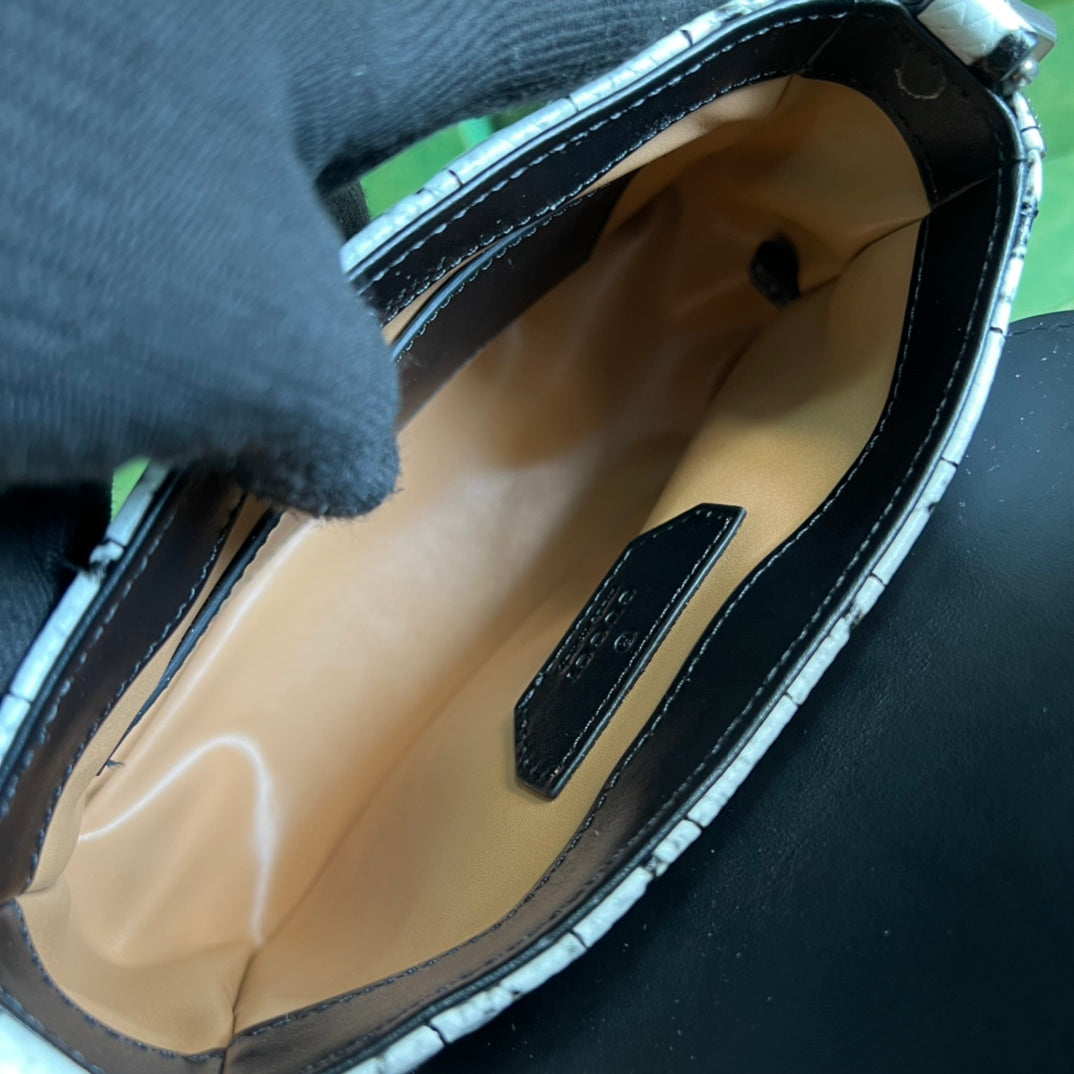 Minibolso GG Marmont de asa superior de pitón Gucci - Imagen 7