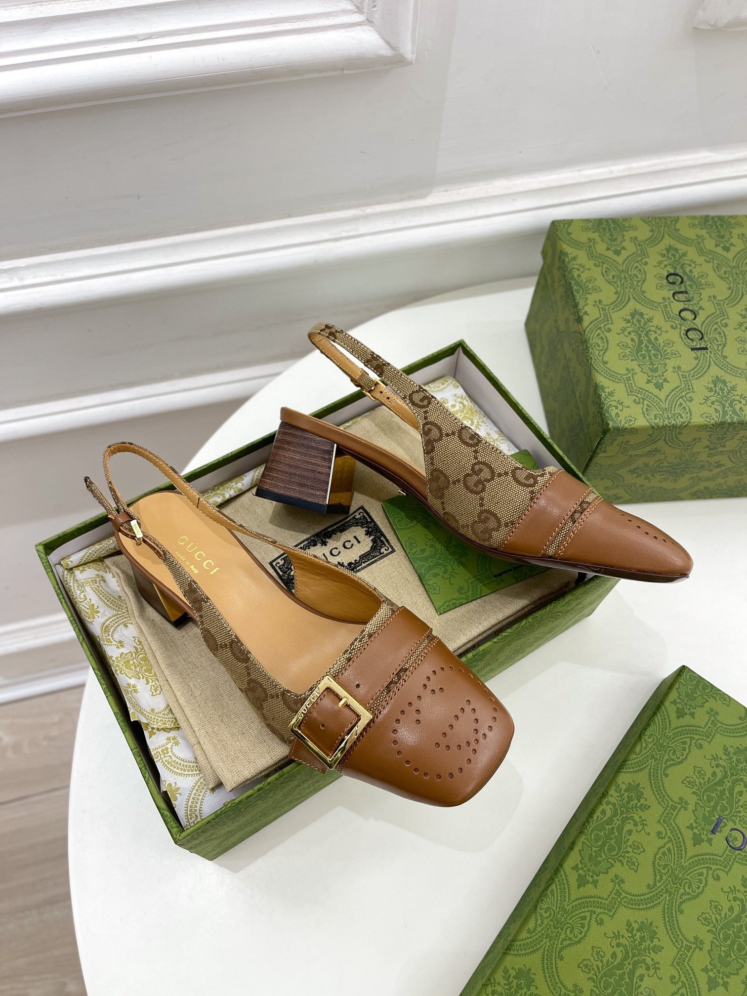 Zapato de Salón de lona GG Gucci - Imagen 3