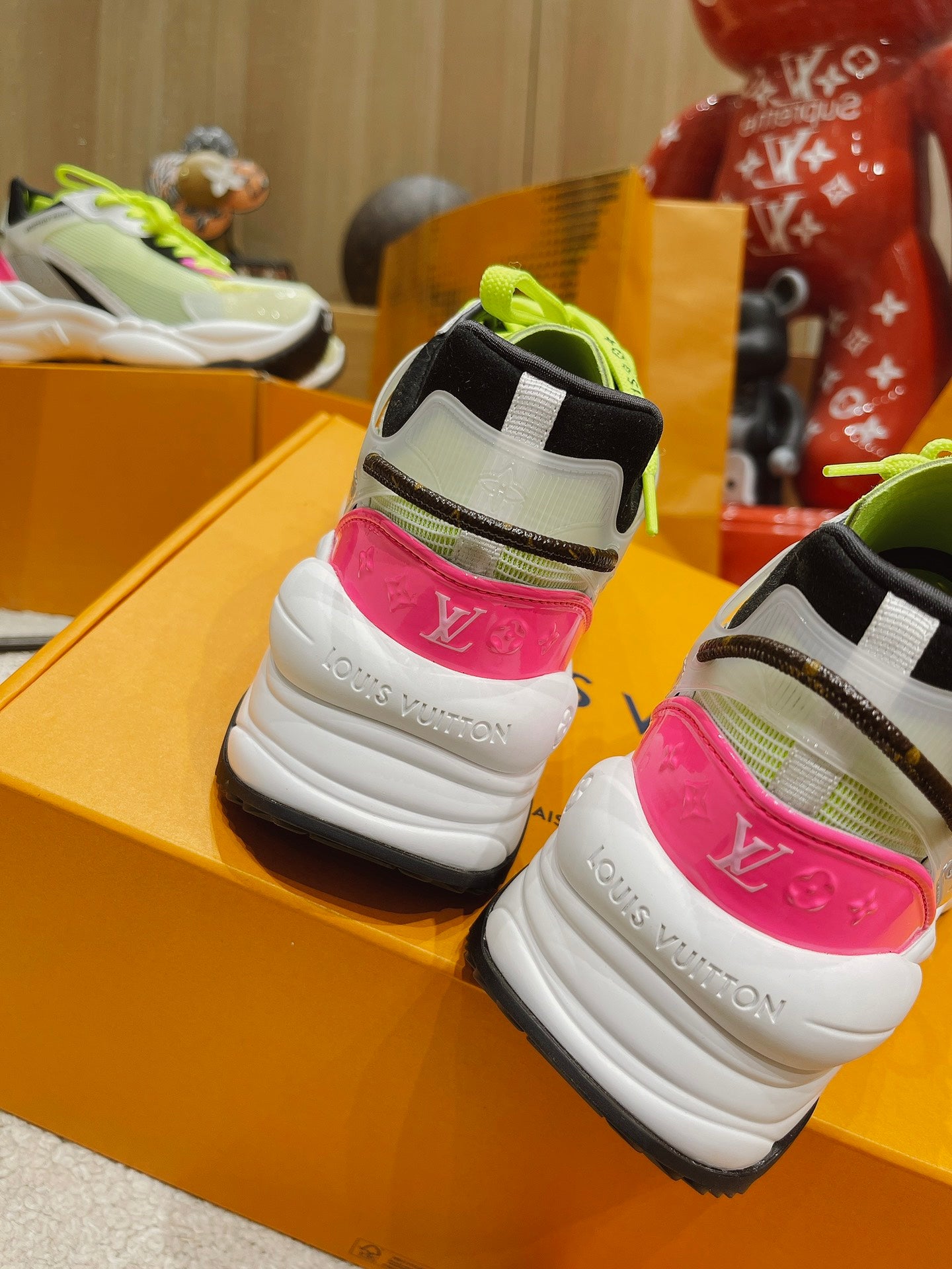 ZAPATILLA DEPORTIVA RUN 55 LOUIS VUITTON - Imagen 6