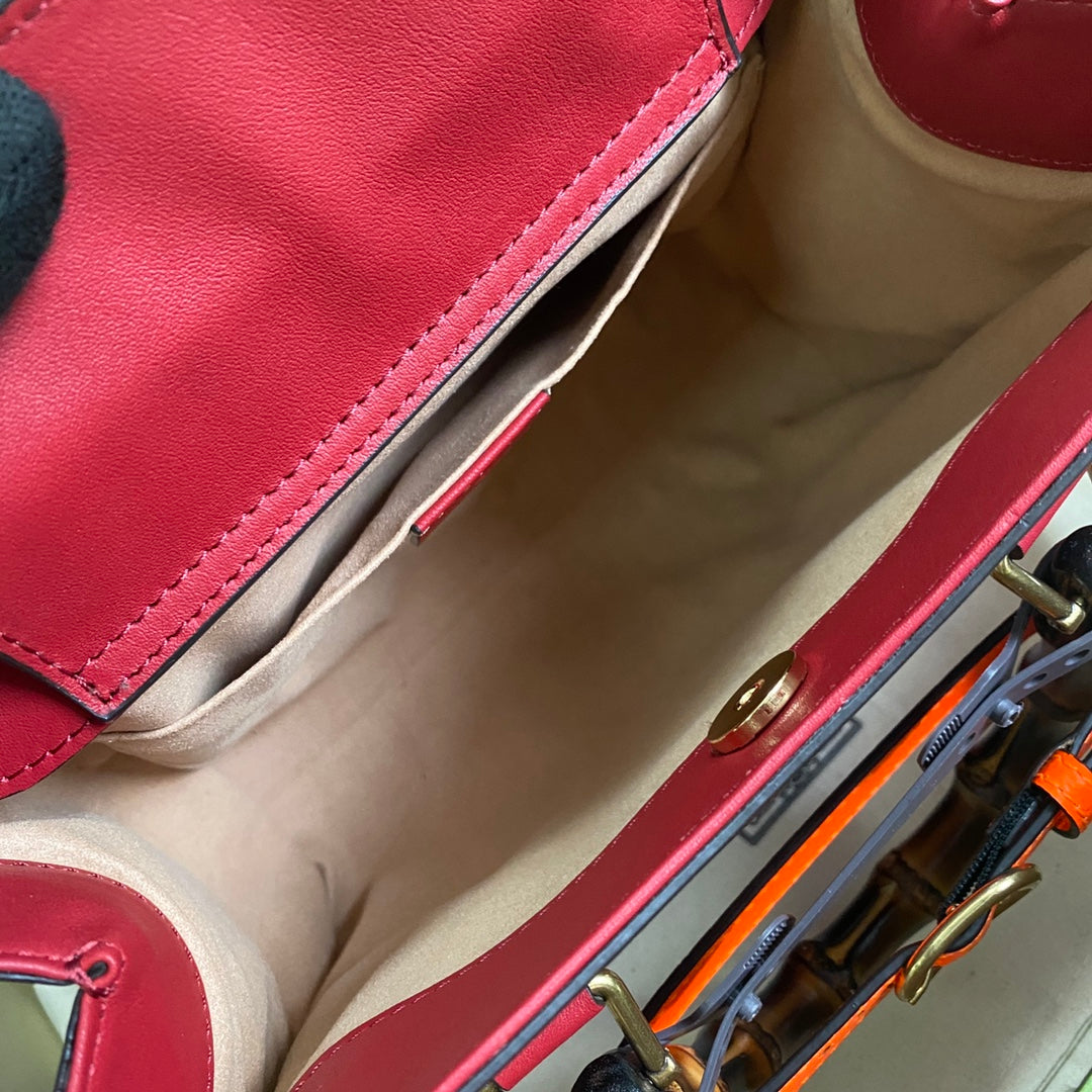 Bolso tote pequeño GUCCI Diana - Imagen 8