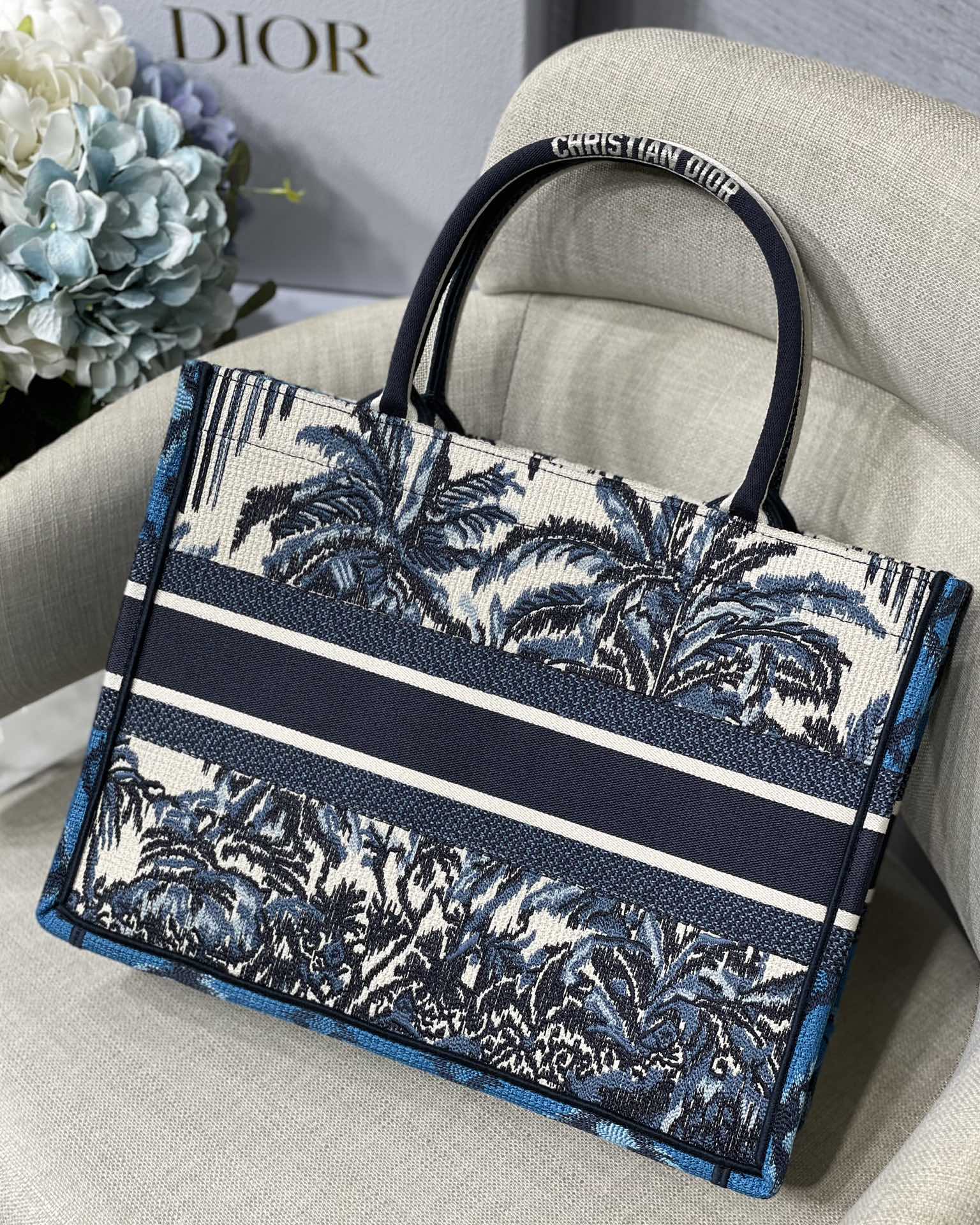 BOOK TOTE PEQUEÑO DIOR - Imagen 8