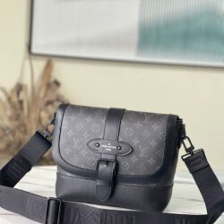 BOLSO MESSENGER SAUMUR Louis Vuiton