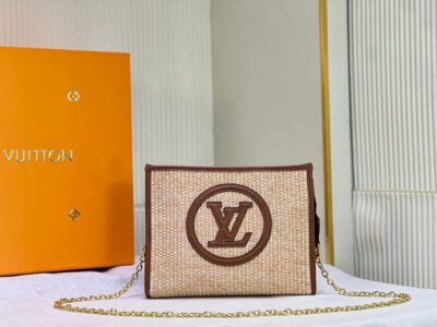 Cartera de mano Toiletry con cadena LOUIS VUITTON