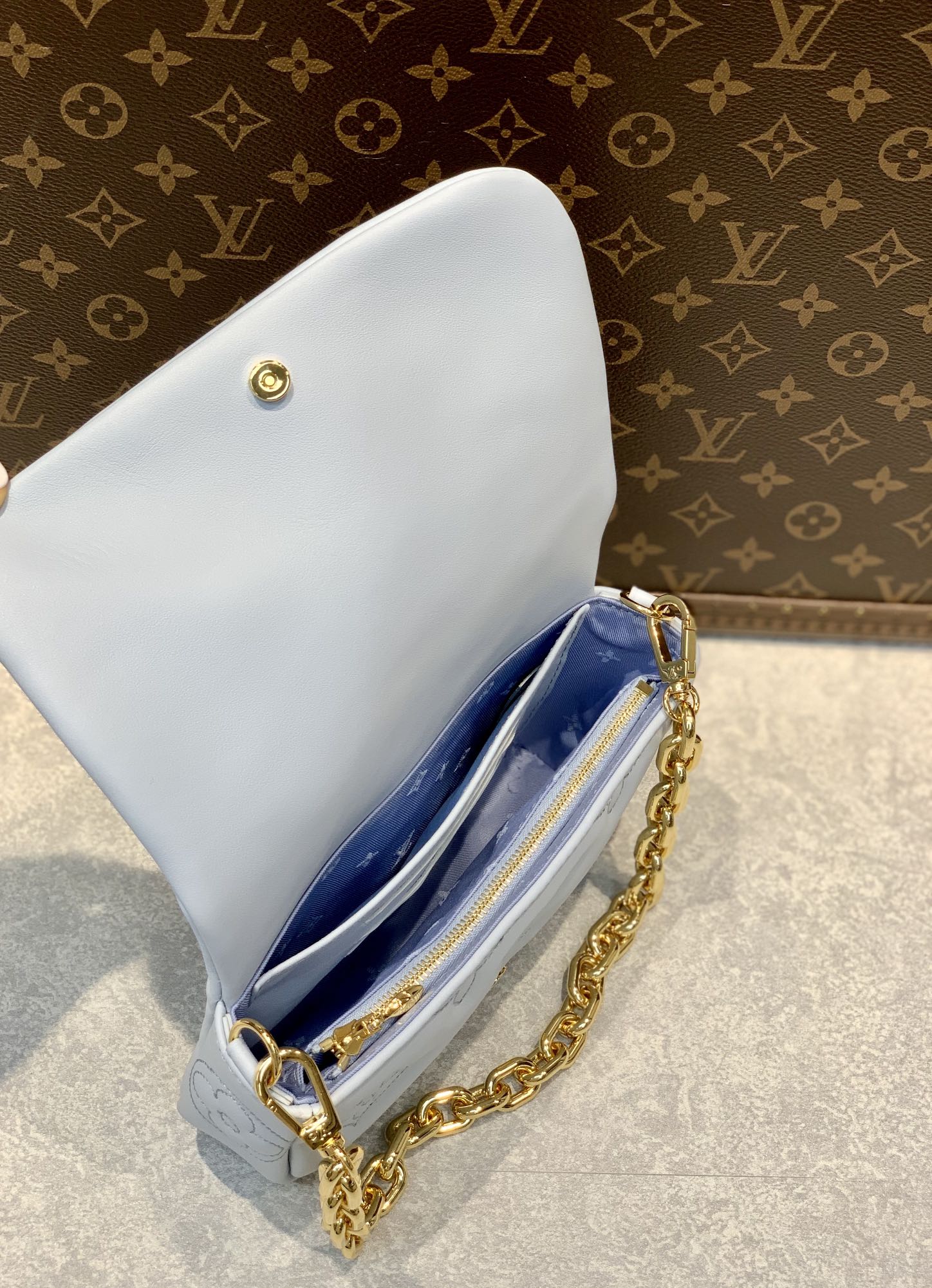 Cartera Bubblegram con bandolera Louis Vuitton - Imagen 5