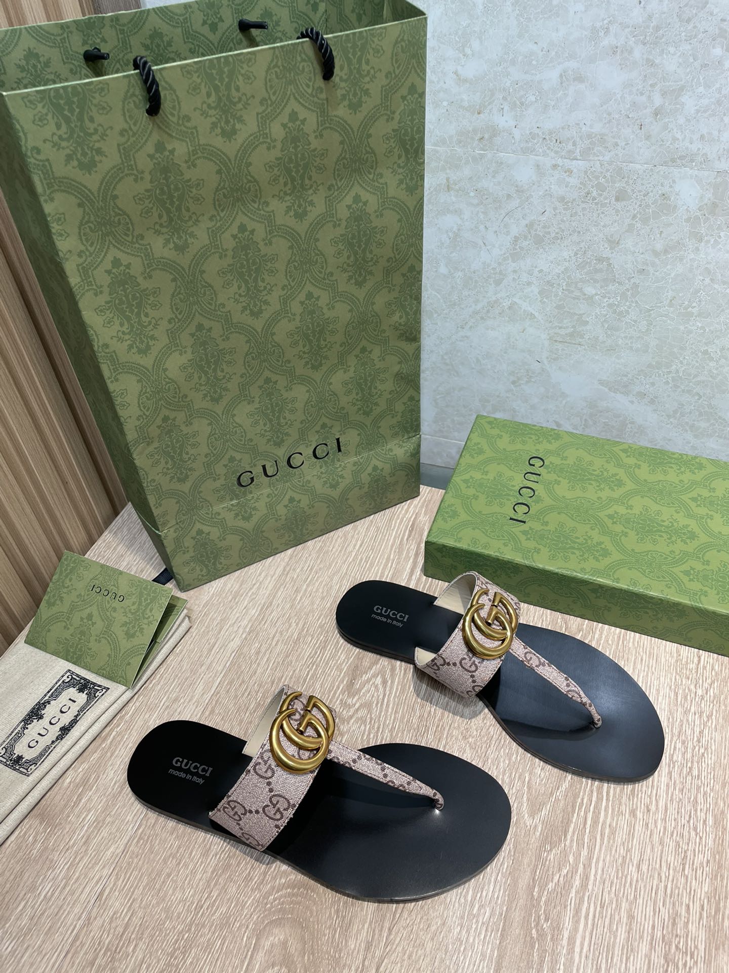 Chancla con Doble G Gucci - Imagen 2