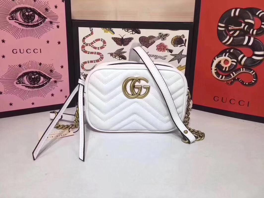 Minibolso GG Marmont de Matelassé GUCCI