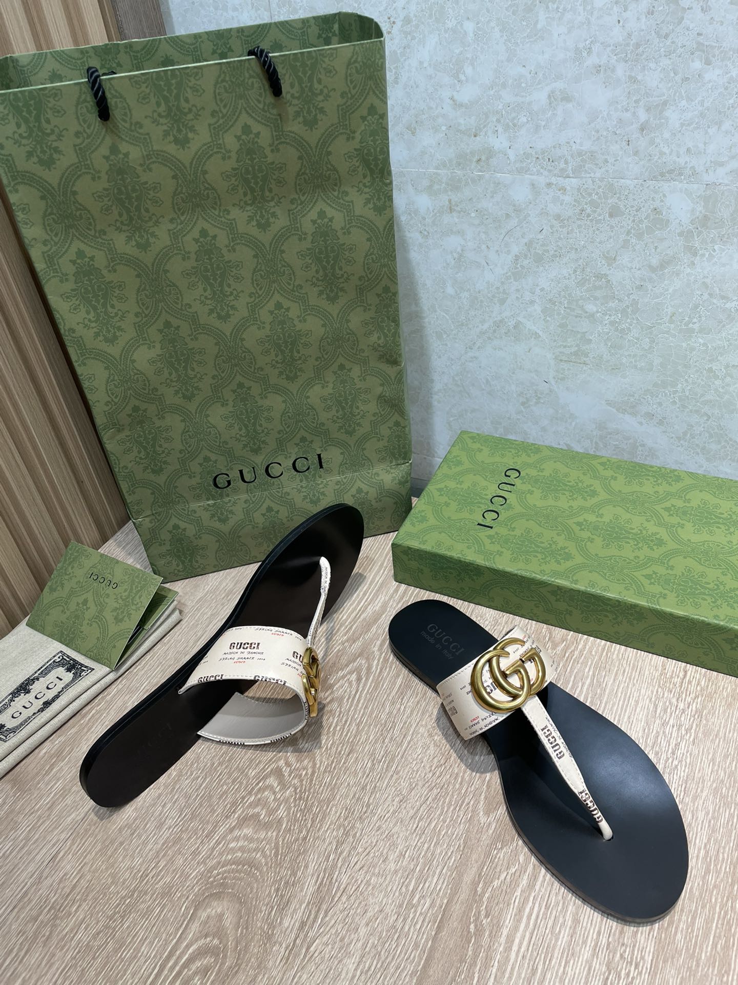 Chancla con Doble G Gucci - Imagen 8