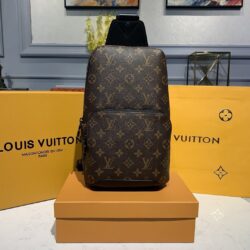 MOCHILA BANDOLERA AVENUE Louis Vuitton