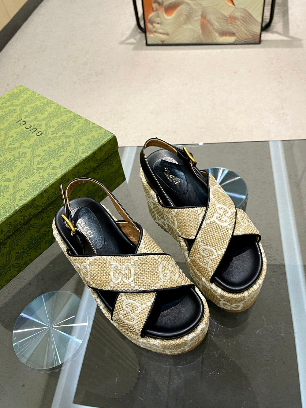 Sandalia con plataforma y GG Gucci - Imagen 2