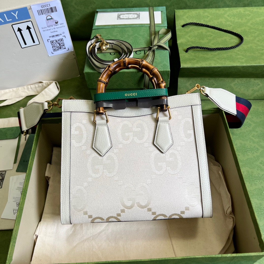 Bolso tote pequeño Gucci Diana con jumbo GG - Imagen 3