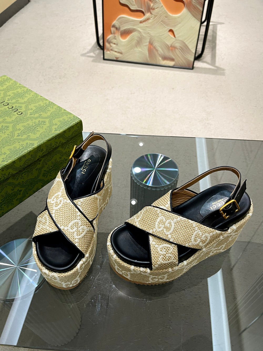 Sandalia con plataforma y GG Gucci - Imagen 3