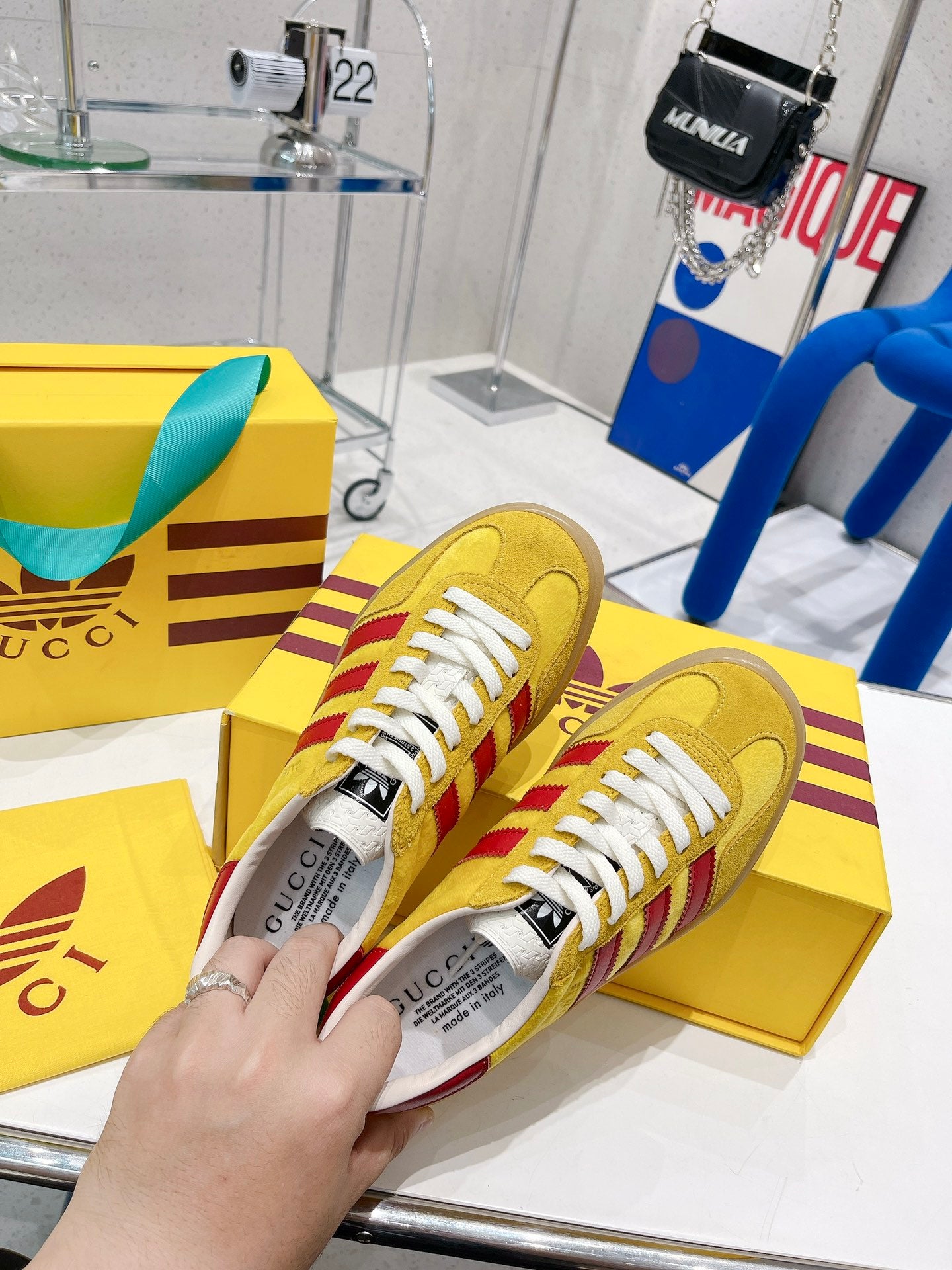 Zapatilla Gazelle adidas x Gucci - Imagen 3