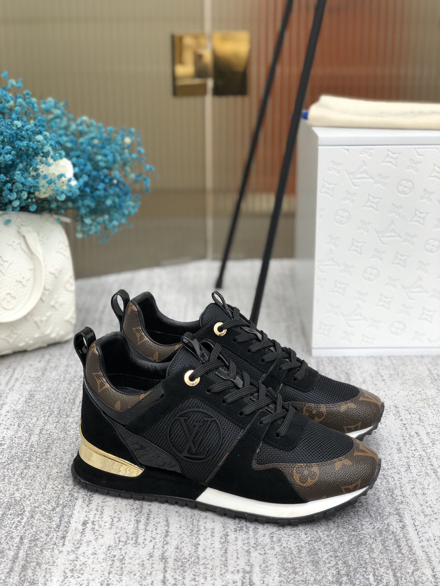 ZAPATILLA DEPORTIVA RUN AWAY Louis Vuitton - Imagen 6