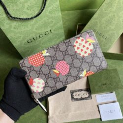 Cartera con estampado de manzana y cremallera GUCCI