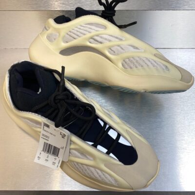 adidas YEEZY zapatillas Yeezy 700 V3 Kyanite - Imagen 3