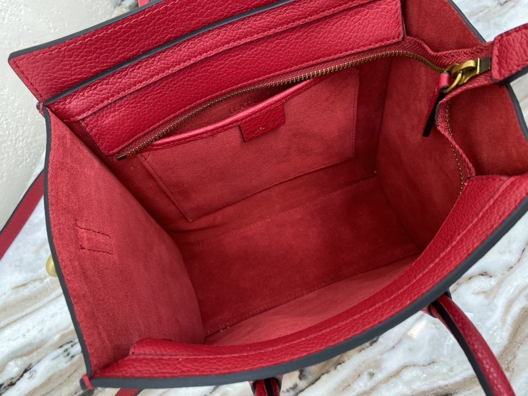 BOLSO LUGGAGE NANO DE PIEL MARTILLADA CELINE - Imagen 8