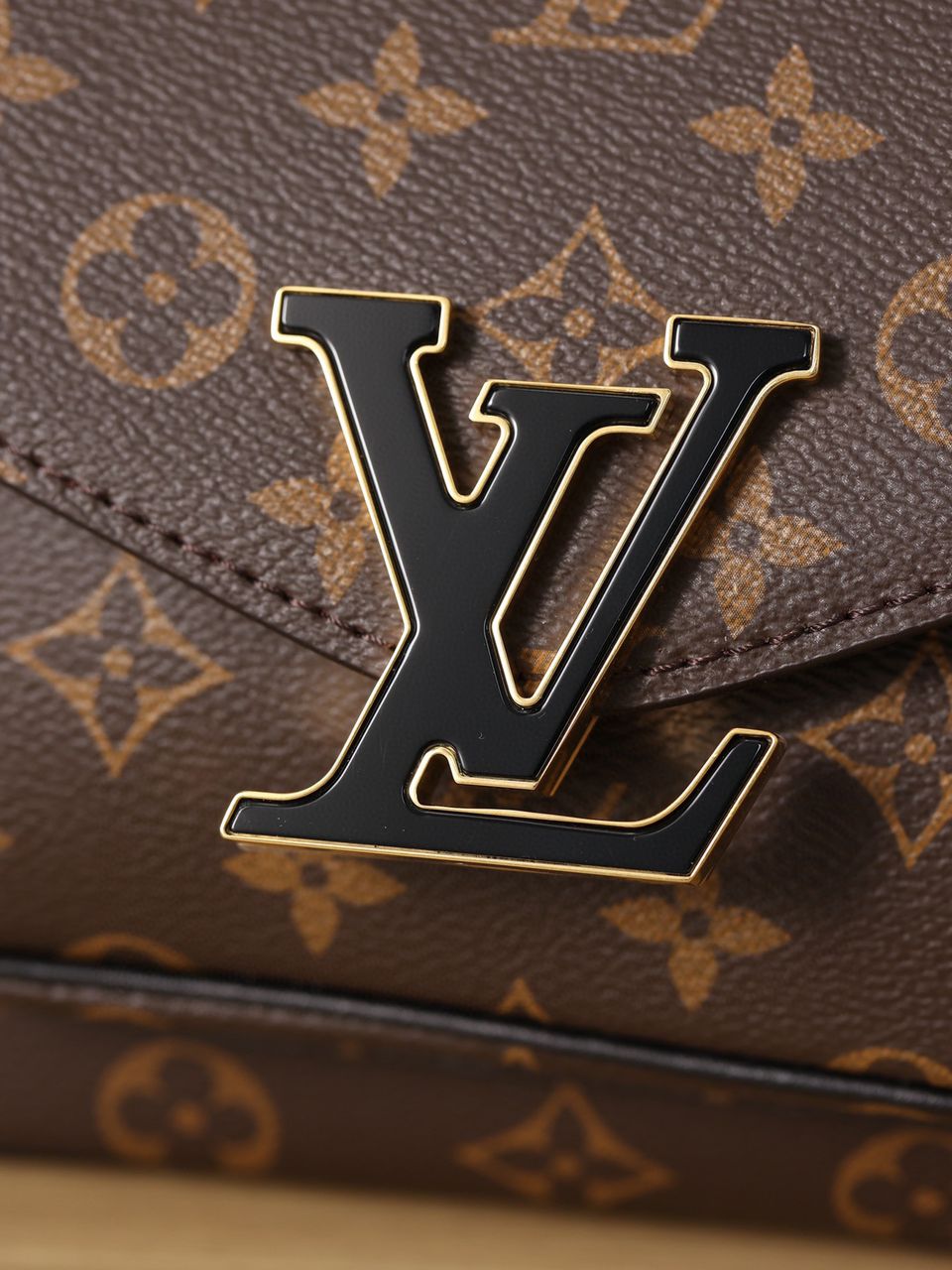 Bolso Passy Louis Vuitton - Imagen 8