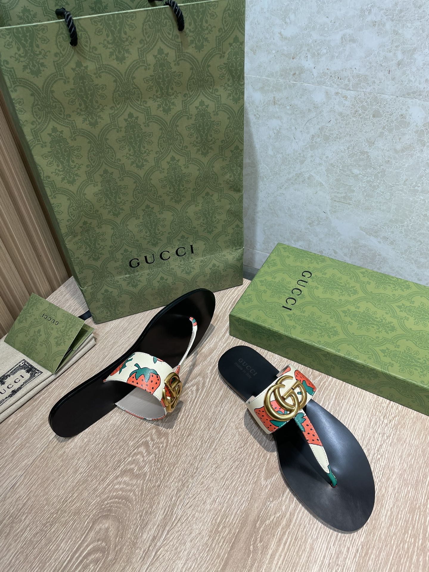 Chancla con Doble G Gucci - Imagen 9