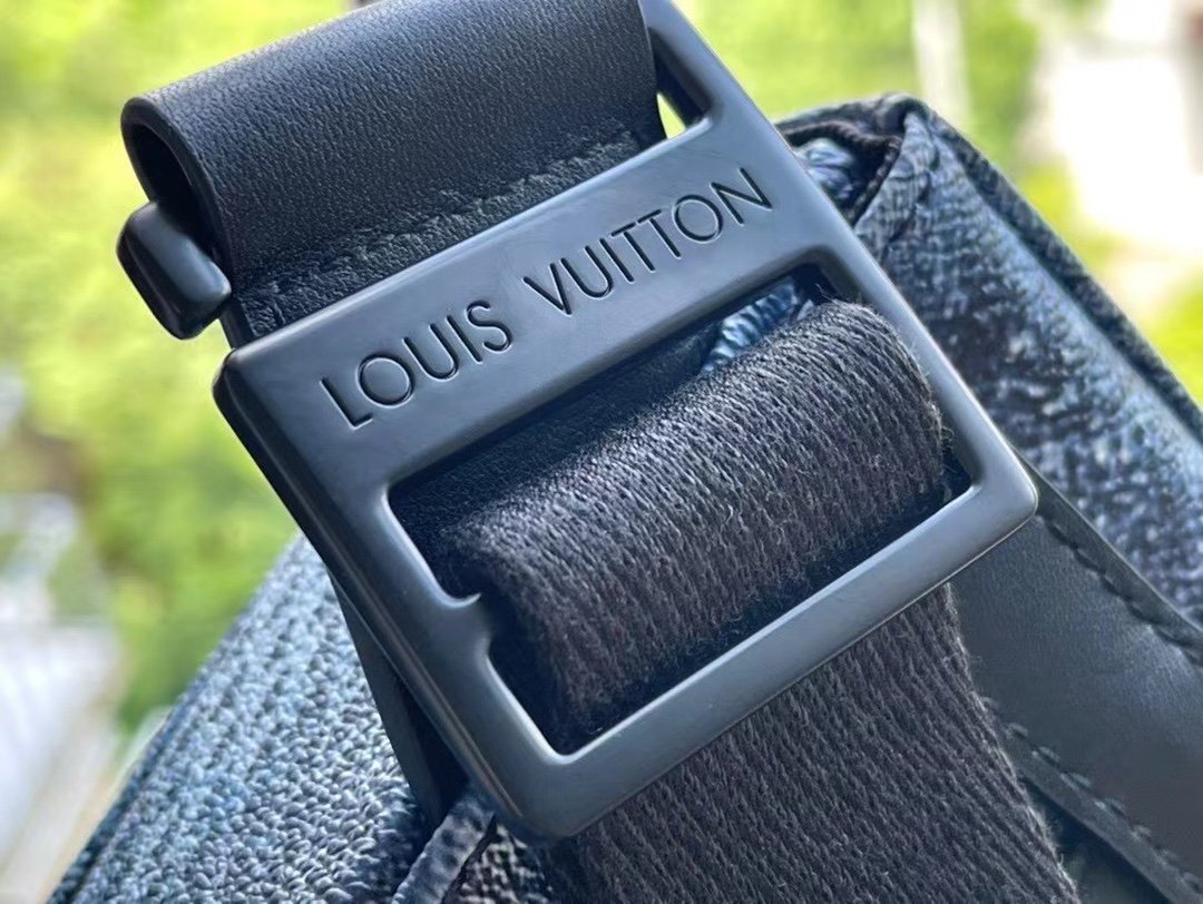 BOLSO TRUNK SLINGBAG Louis Vuitton - Imagen 3