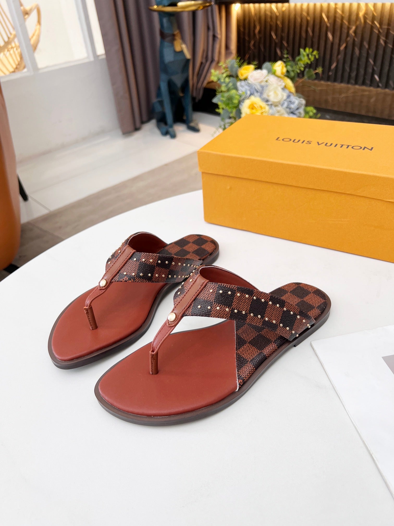 Sandalia plana Sunny Louis Vuitton