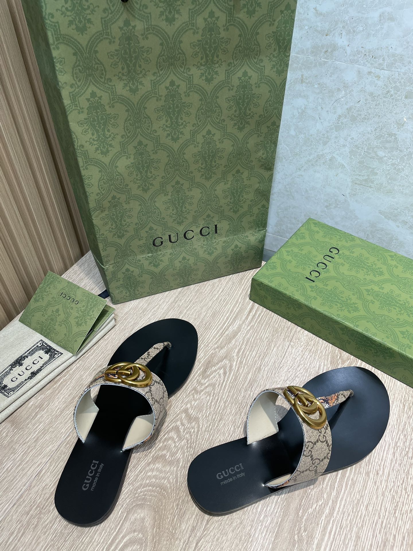 Chancla con Doble G Gucci - Imagen 8