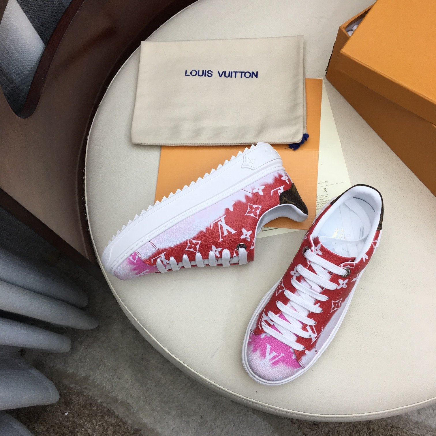 ZAPATILLA DEPORTIVA TIME OUT Louis Vuitton - Imagen 6