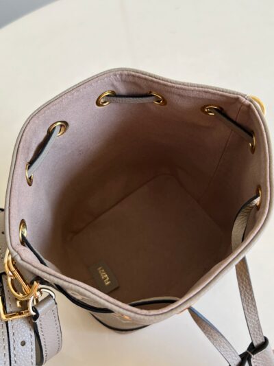 Bolso NéoNoé MM Louis Vuitton - Imagen 9