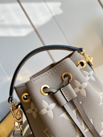 Bolso NéoNoé MM Louis Vuitton - Imagen 6