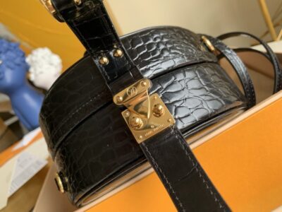 BOLSO PETITE BOITE CHAPEAU Louis Vuitton - KJ PLUS