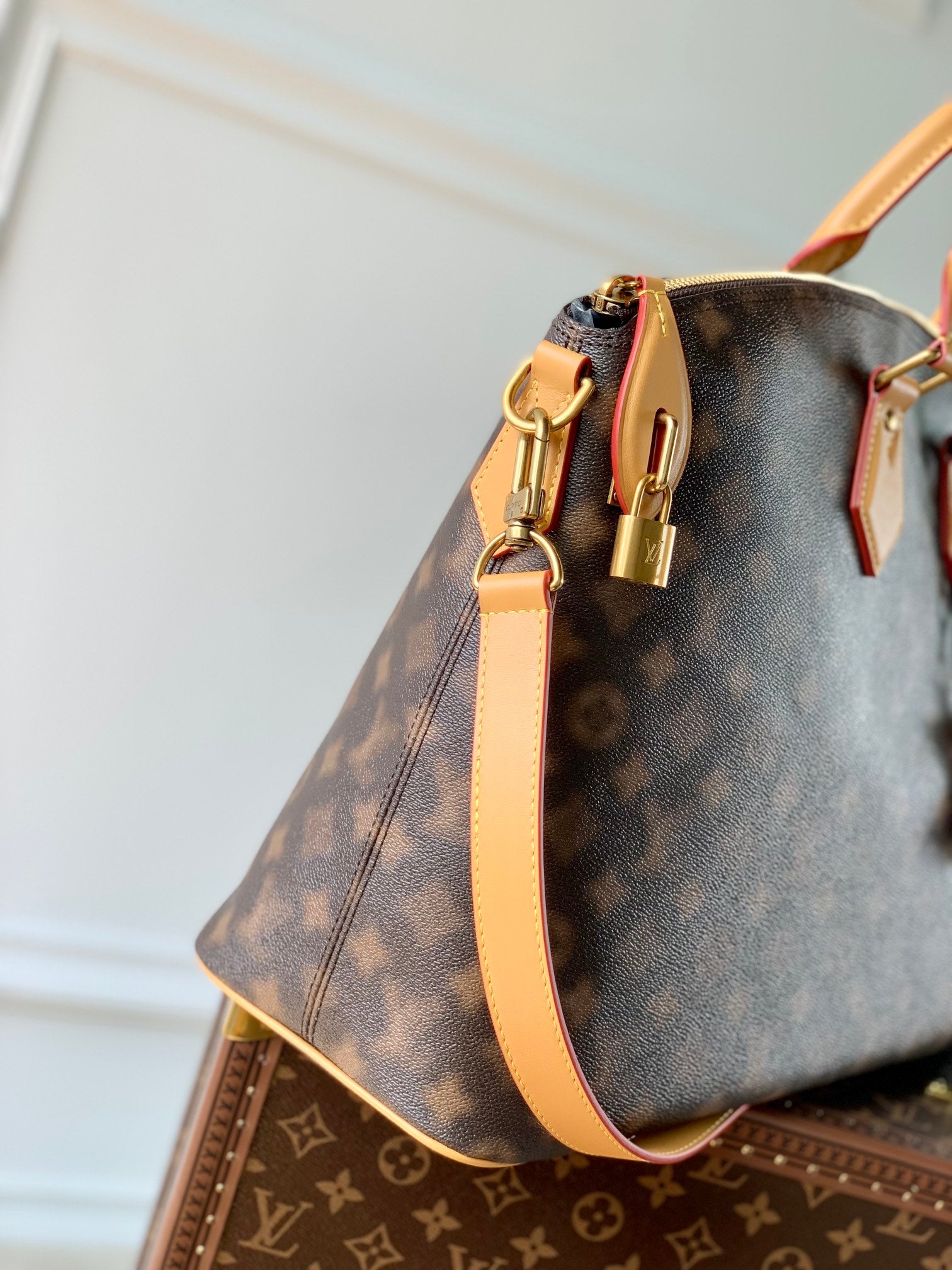 Bolso Lock It Louis Vuitton - Imagen 2
