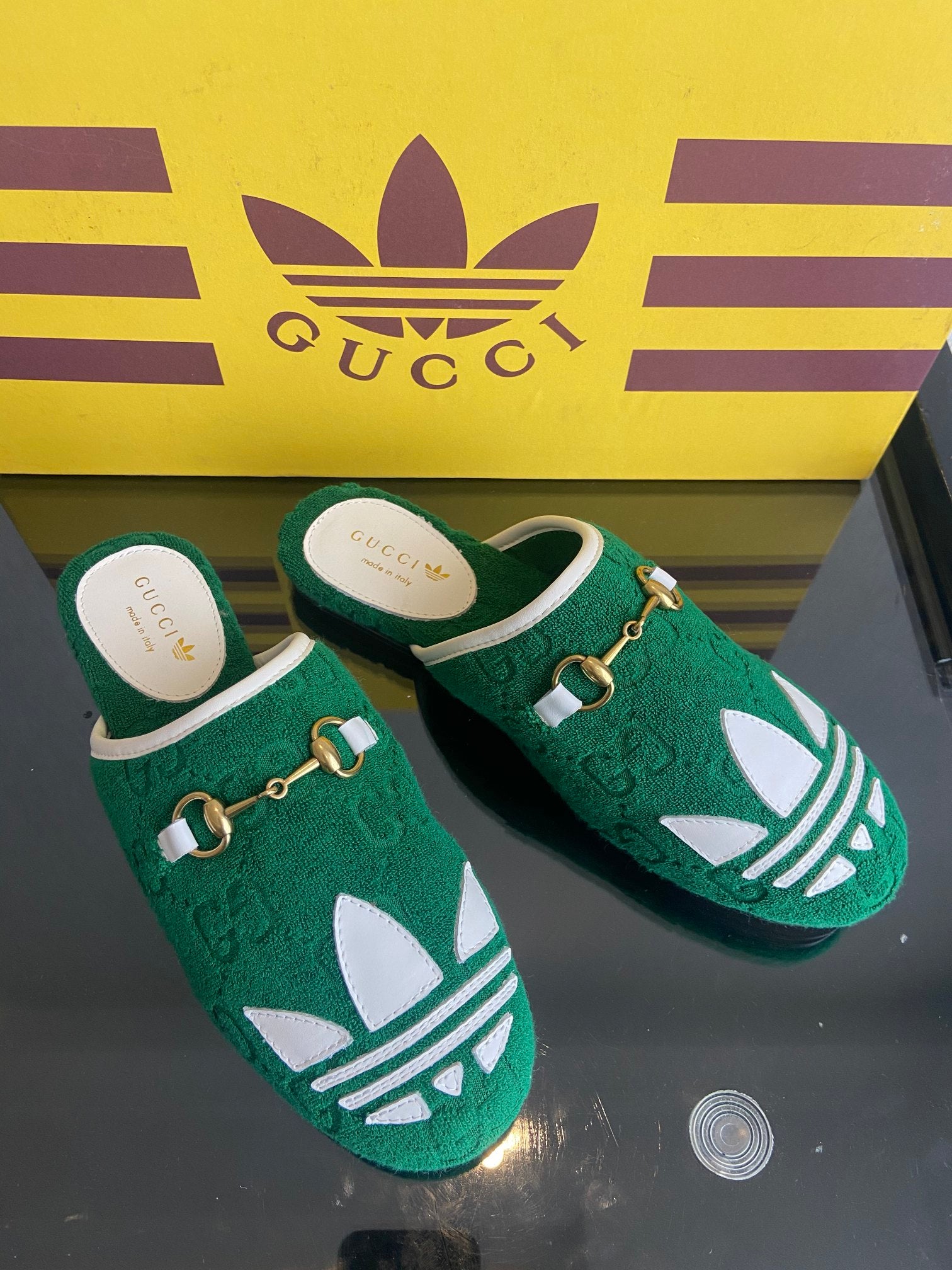 Chancla Adidas x Gucci