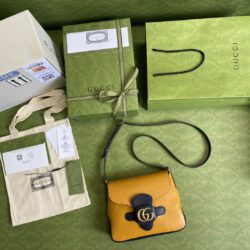 Bolso cruzado pequeño con Doble G GUCCI